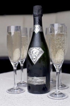 Cea mai scumpă şampanie din lume costă 1,4 milioane de euro